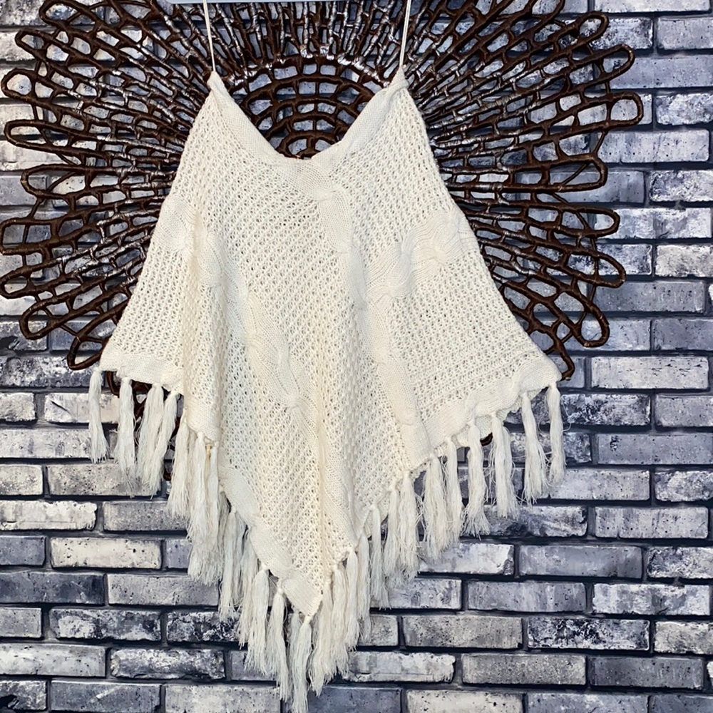 New without tags boho fringe poncho Large